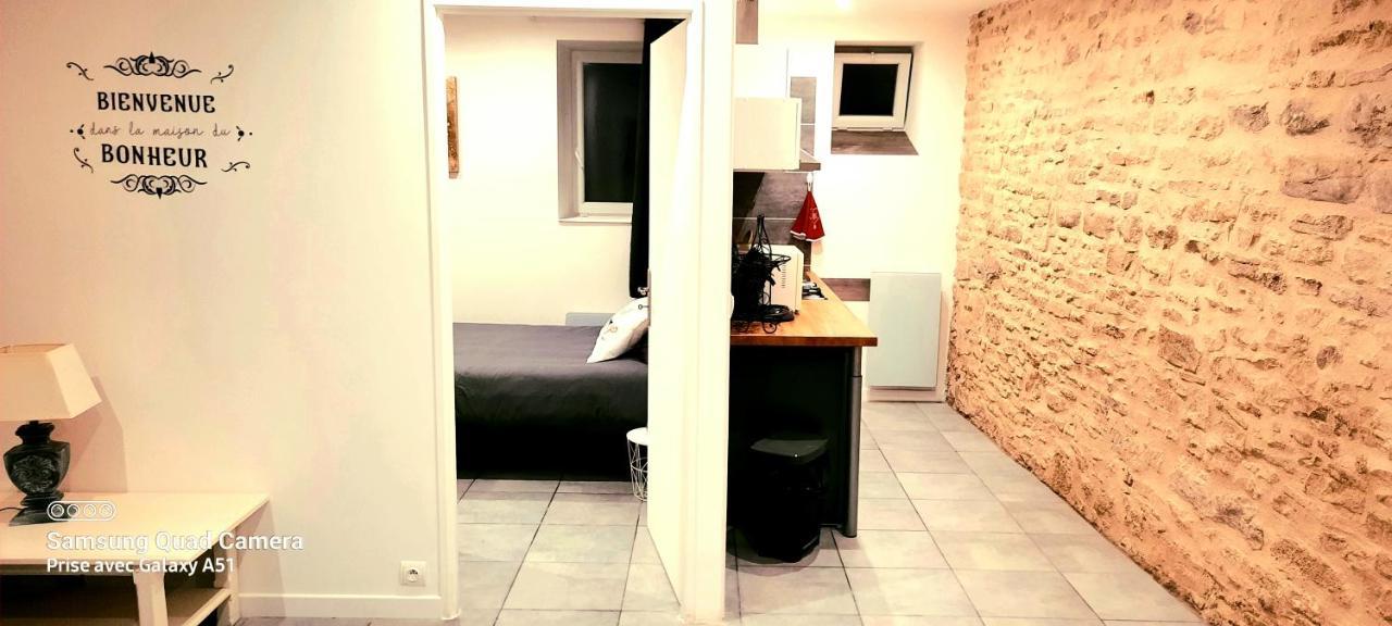 Superbe Appartement De 40M2 Avec Parking Gratuit Sur Place Cuisery エクステリア 写真